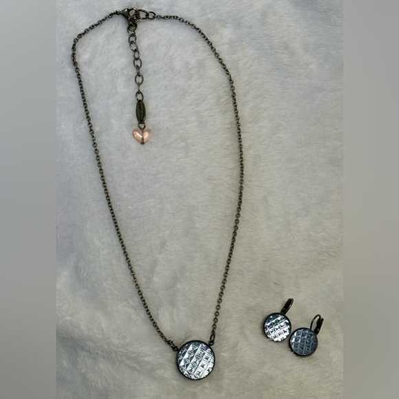 SABIKA Iconic Medallion Necklace and Earrings - Picture 3 of 4